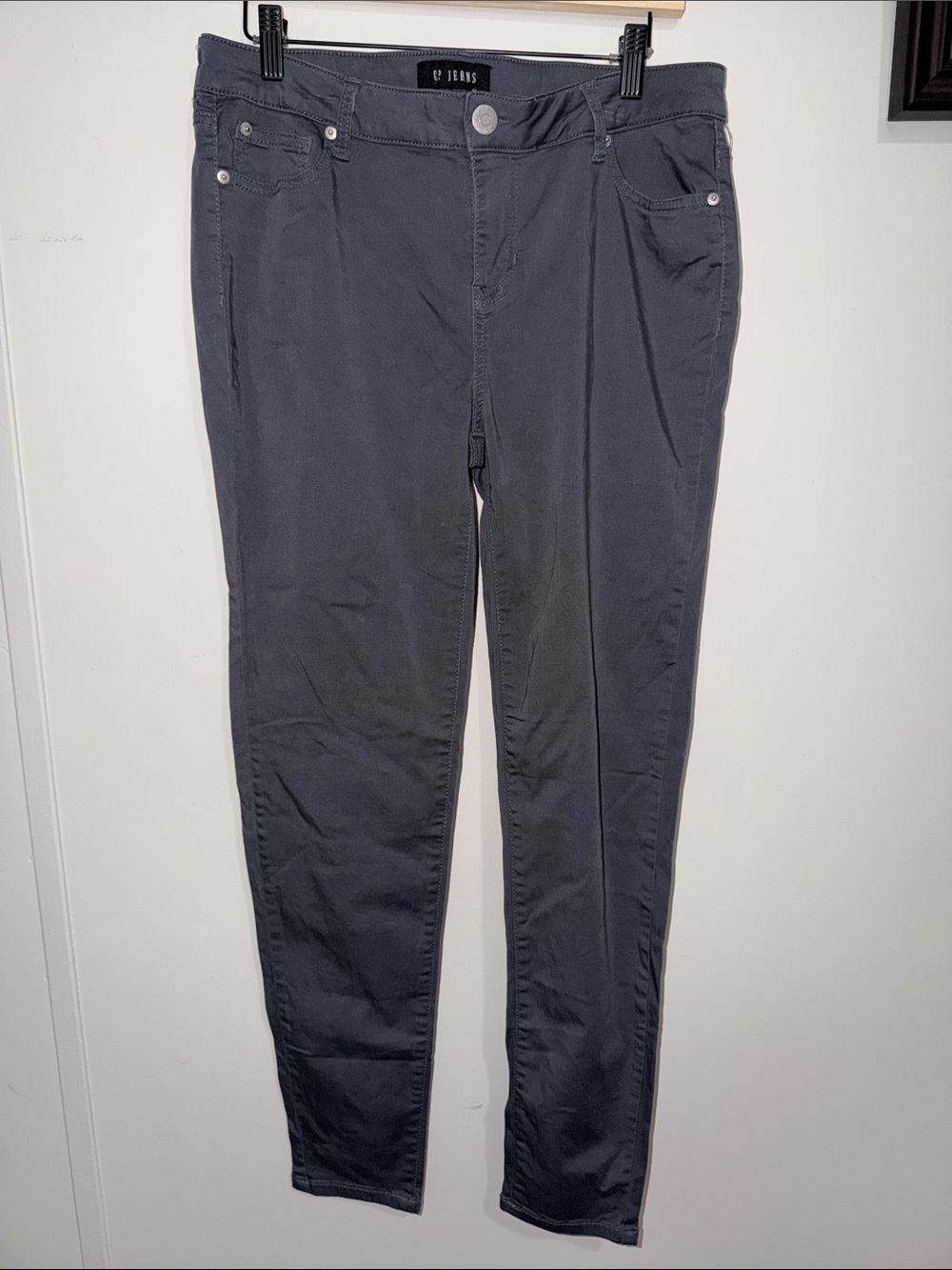 Slim Ponte Skinny Pants in Charcoal by